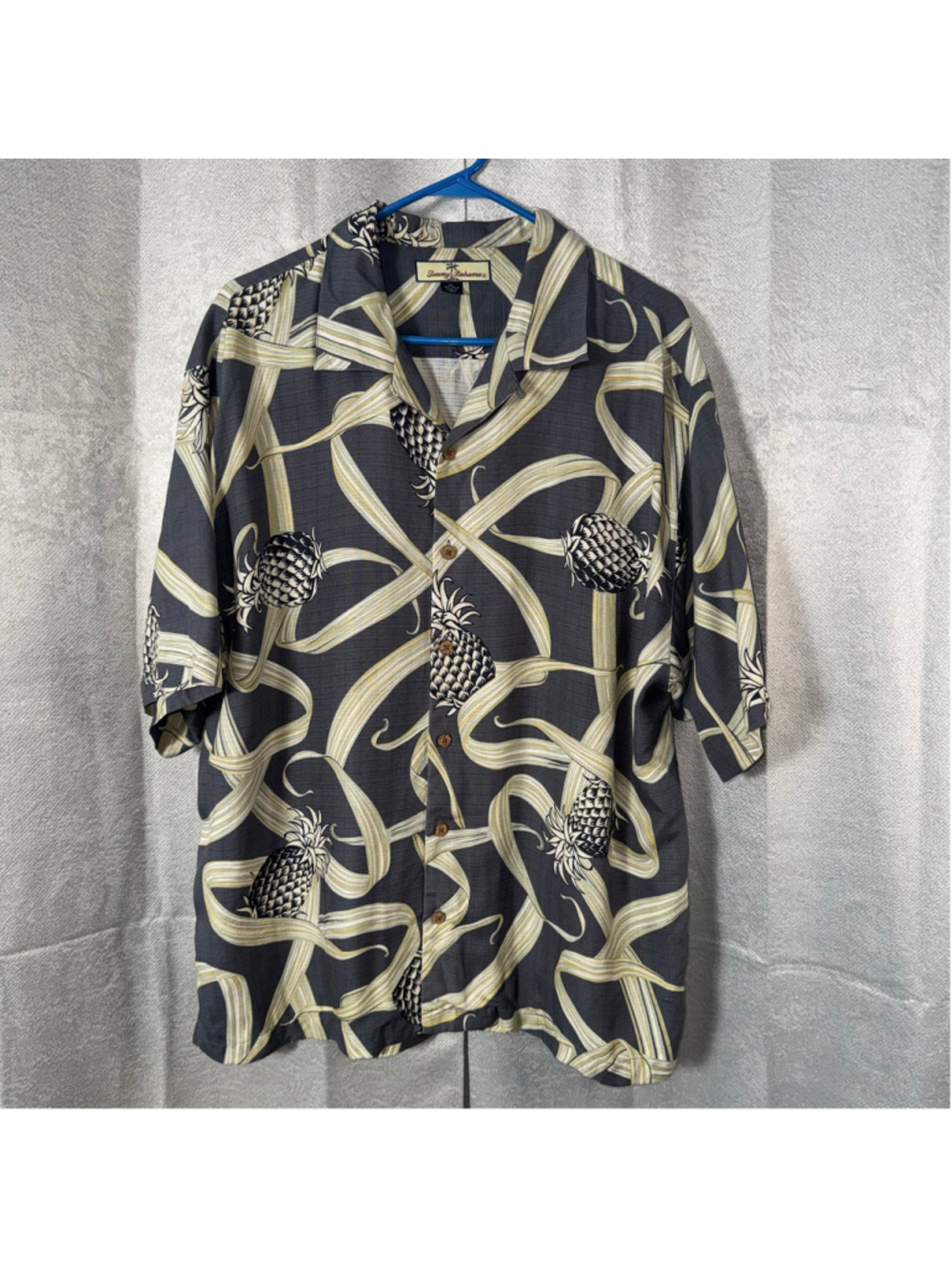 Tommy Bahama Silk Casual Button Down Shirt XL Grey Beige Pineapple Tropical